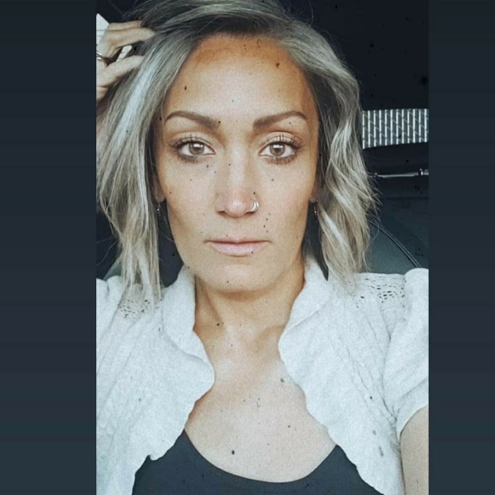 Meet your Posher, Angelique